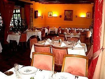 L'Oustal Del Barry Otel Najac
